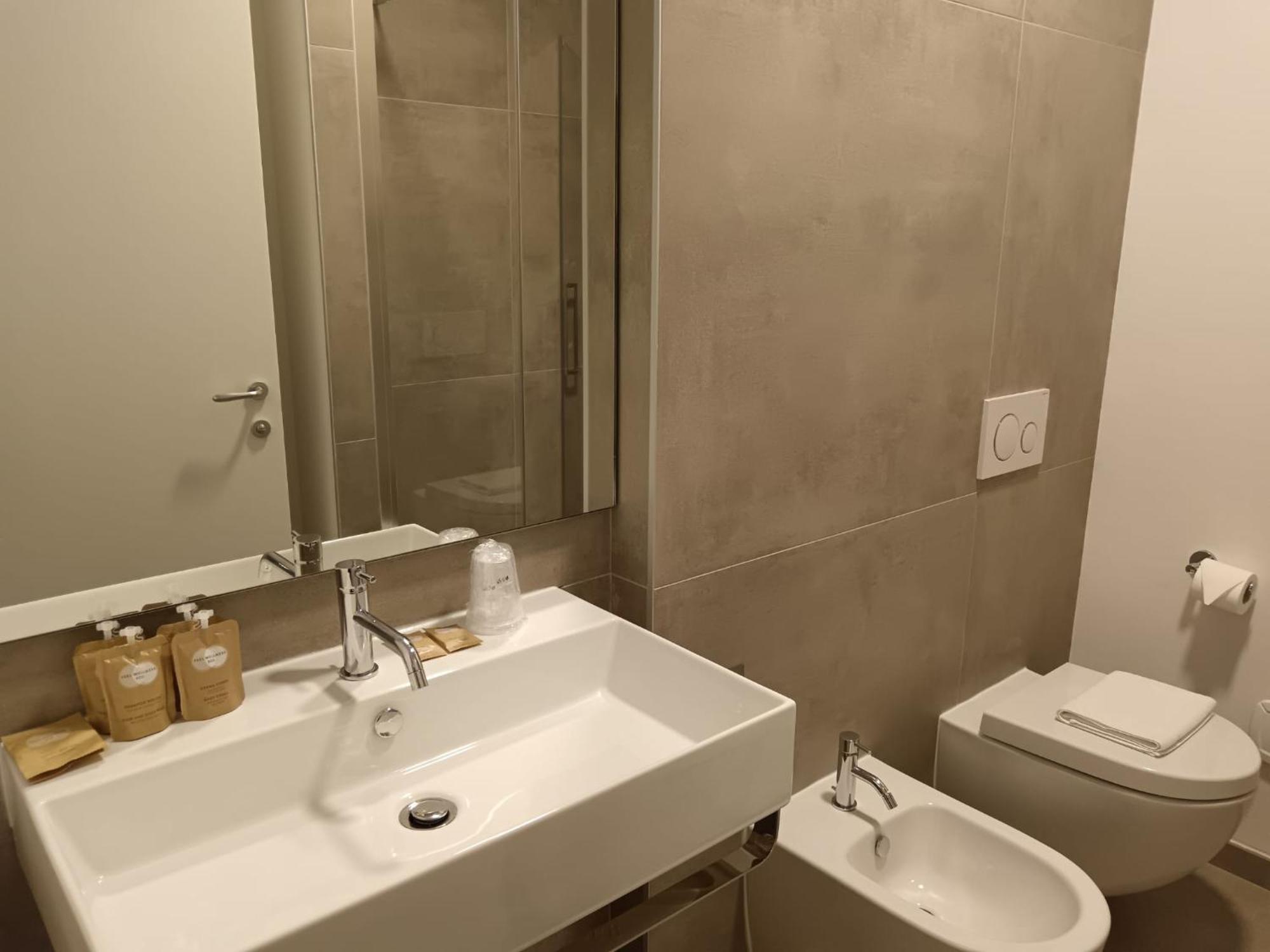 Bertiera Rooms ボローニャ エクステリア 写真